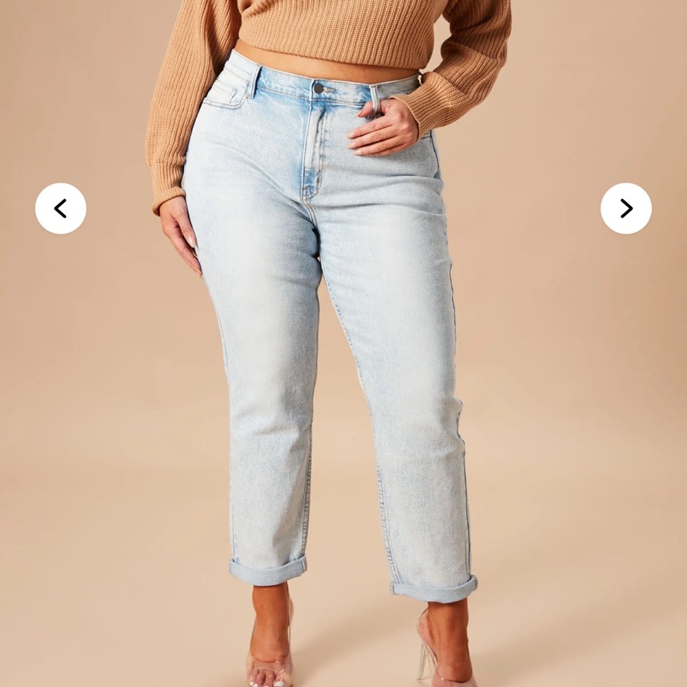 Fashion Nova Blue Ankle Cropped Jeans